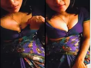 Today Exclusive- Super Hot Bhabhi Brest Pressing By Dewar