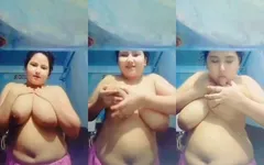 Cute Desi Girl Shows Big Boobs