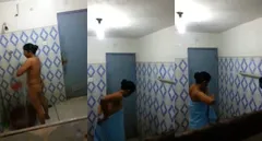 Desi Bhabhi Bathing Capture