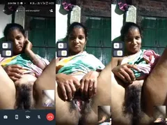 Horny Desi Vlg Wife Shows Boobs and pussy On VC
