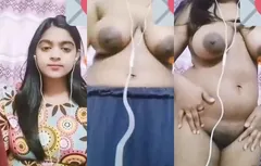 Sexy Desi Girl Shows Nude Body