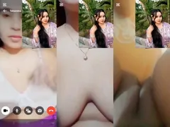 Cute Desi Girl Shows her Boobs and Pussy