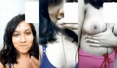 Cute Desi Girl Shows Boobs on VC