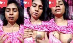 Sexy Desi Girl Shows Nude Body and Fingering Part 1