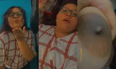 Horny Desi Girl Shows her Big Boobs