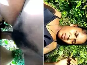 Desi Village Girl OutDoor Sex With Lover