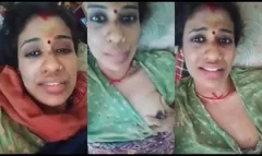 Mallu Aunty Shows Boob
