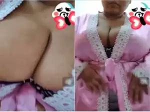 Exclusive- Horny Big Boob Desi Bhabhi Video Chat with Lover