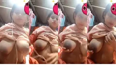 Sexy Desi Bhabhi Shows her Big Boobs