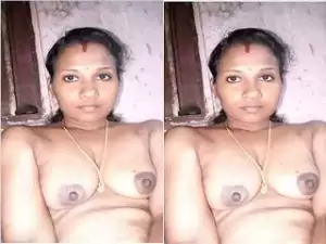 Today Exclusive- Horny Desi bhabhi Showing Her Big Boobs and Pussy Part 1
