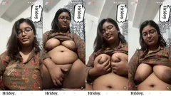 Desi Chasmish Big Booby Girl Showing Boobs Pussy Fingering