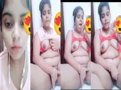 Sexy Desi Girl Shows her Boobs and Pussy On VC