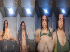 Desi Aunty Shows Her Big Boobs