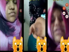 Hijabi Tanker Gf Showing
