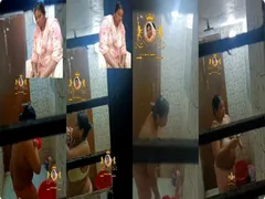 Tanker Mom Bathing Captured By Son