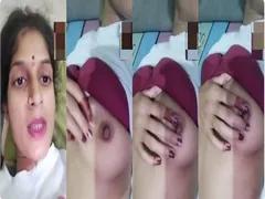 Bengali Bhabhi Showing Boobs On Video Call