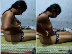 Today Exclusive- Horny Desi Wife Wearing Cloths after Sex