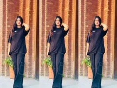 Beautiful Paki Babe Showing Her Sexy Figure