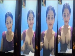 Cute Mallu Mal Shows Her Boobs On VC