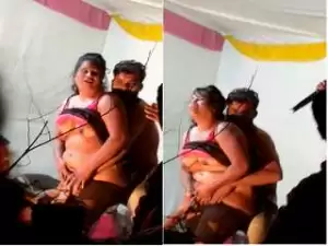 Today Exclusive- Sexy look Desi Girl Boob pressing on Stage