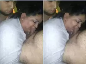 Today Exclusive- Horny Nri Randi hard Fucked By 3 Guys