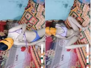 Today Exclusive- Horny Desi Wife Play With Her Boobs and Pussy