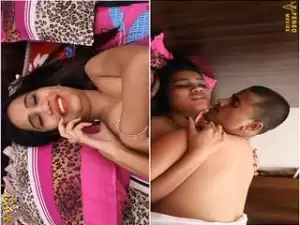 Today Exclusive- Horny Desi Clg Girl Romance and Sex With Lover