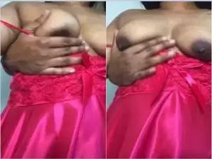 Today Exclusive-  Desi Wife Boob Pressing By hubby