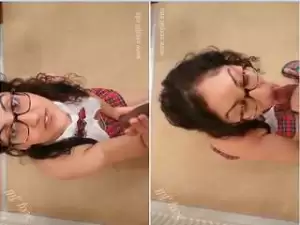 Today Exclusive- Hot Look NRI Girl Blowjob And Fucked In Doggy Style