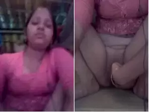 Exclusive-  Desi Village Girl Record Fingering Selfie For Bf