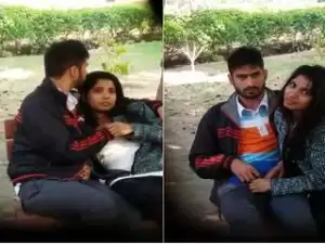 Exclusive- Hot Look Desi Girl Blowjob In Park