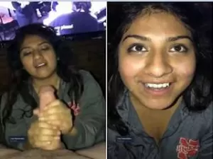 Today Exclusive- Sexy look NRI Girl Blowjob And Bf Cum On Her face