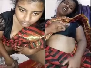 Today Exclusive- Horny  Tamil Wife boob Pressing And Ridding Hubby Dick