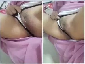Today Exclusive- Nepali Girl Showing Her Wet Pussy