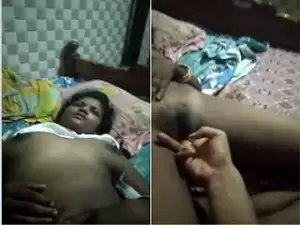 Today Exclusive- Hot Look Desi Boudi Pussy Fingering By Dewar and Boudi Crying