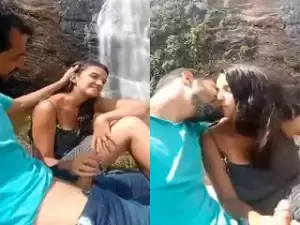 Today Exclusive-Sexy Desi Lover Kissing and Outdoor handjob