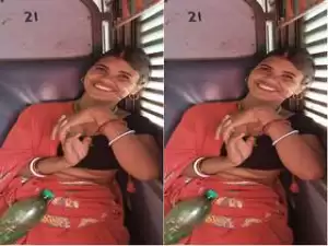 Today Exclusive- Desi Village Bhabhi Blowjob and Ridding Hubby Dick