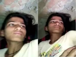 Today Exclusive- Desi Village Girl Wet Pussy Capture By Lover