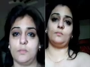 Today Exclusive- Horny Hunter Bhabhi Showing Her Boobs and Pussy