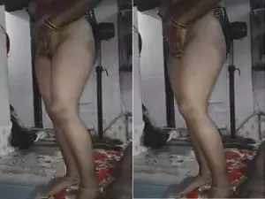 Today Exclusive- Desi Wife Nude Video Capture By Hubby