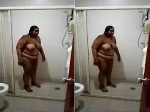Today Exclusive- Desi Milf Aunty Bathing Capture By Hubby