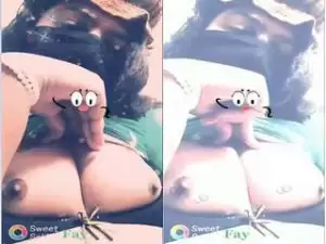 Today Exclusive- Desi Cute Girl Showing Her Boobs