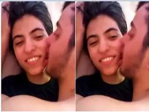 Today Exclusive- Hot look Desi Girl Boob Sucking