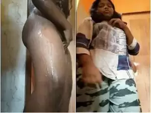 Today Exclusive- Cute Look Desi Girl Record Her Fingering Selfie Video