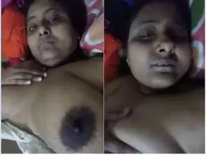 Today Exclusive- Horny Desi Wife Play with Her Big Boobs Part 2