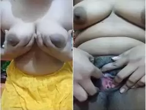 Today Exclusive-Sexy figure Desi Girl Showing Her Boobs and Pussy