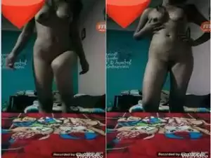 Today Exclusive- Sexy Figure Desi Girl Showing Her Nude Body On Video Call