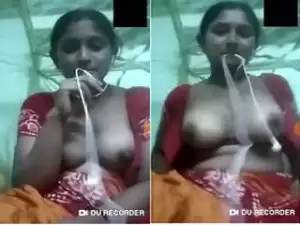 Today Exclusive- Desi Girl Showing Her Boobs On Video Call Part 1