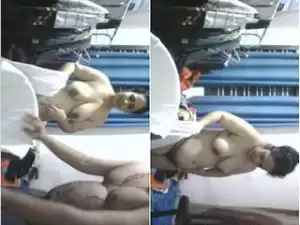 Today Exclusive- Desi Wife Nude Video Capture By Hubby