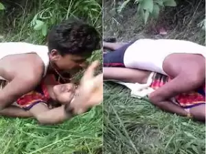 Today Exclusive- Desi Randi Outdoor Sex With Customer